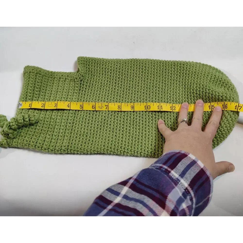 Handmade Newborn Baby Photoshoot Prop Green Knit Peapod